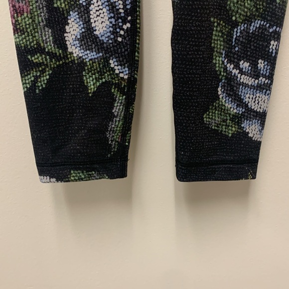 Lululemon high times 7/8 legging - Picture 3 of 13